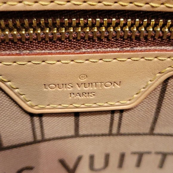 Authentic LV MM Neverful Tote2021 - Picture 12 of 17